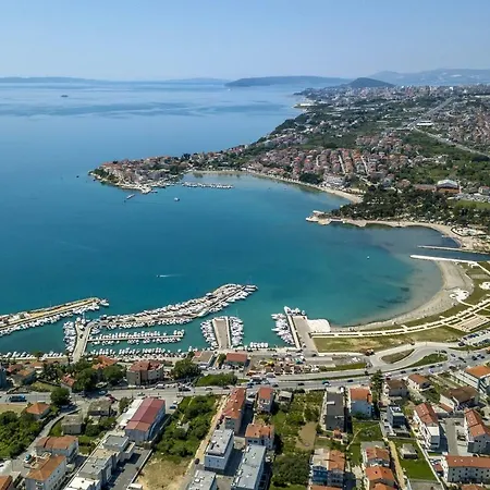 With A Parking Space Podstrana, Split - 17864 דירה